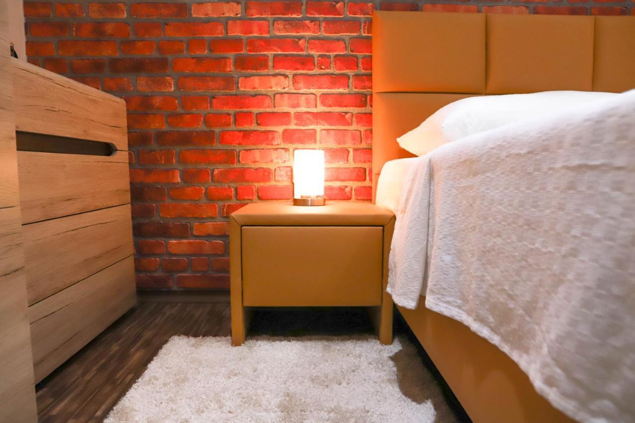 «go West» Guest Albergue Viena